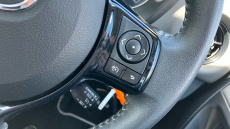 Toyota Yaris 1.5 VVT-i Icon Tech 5dr Petrol Hatchback